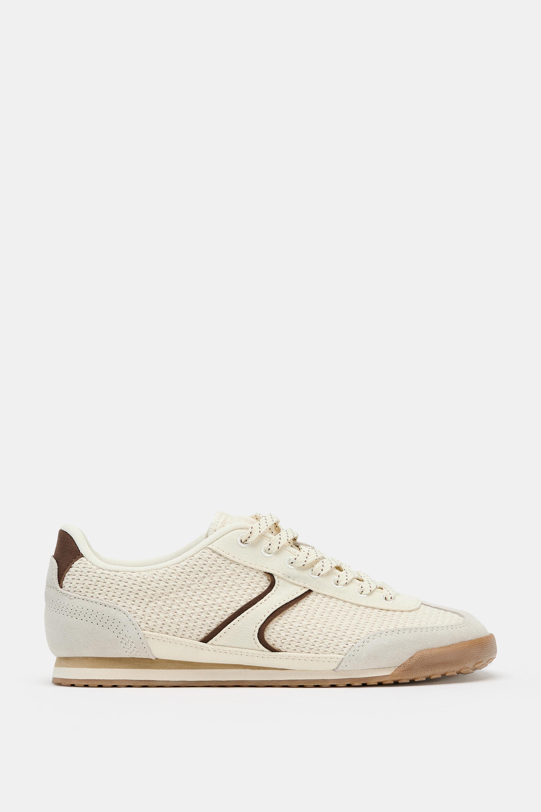 MESH RUNNING SNEAKERS
